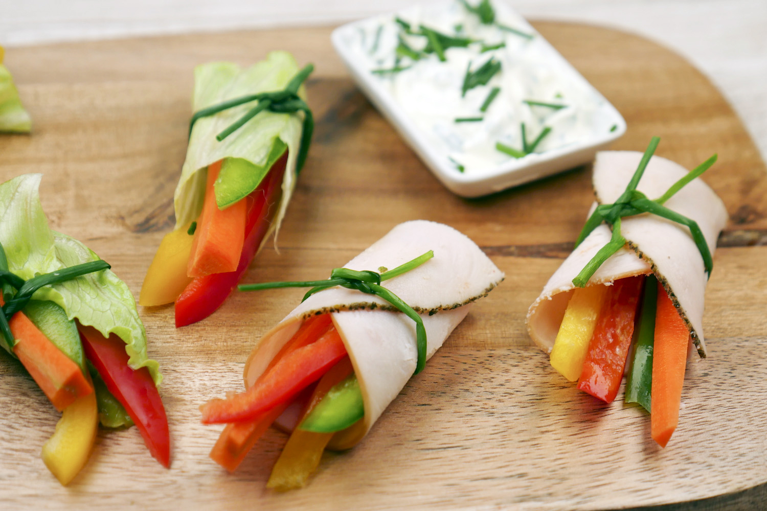 Low Carb vegetable rolls with chive quark recipe