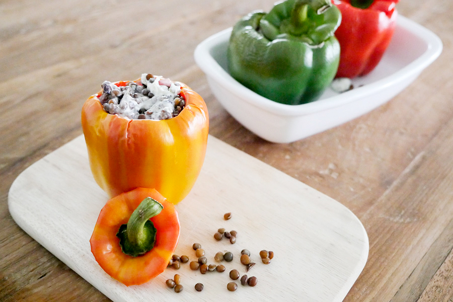 Stuffed peppers with lentils and goat's cheese
