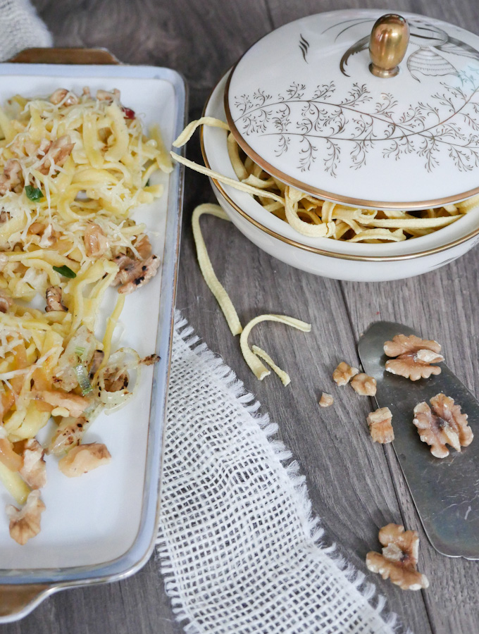 Recipe for cheese spaetzle with Walnuts and a lot of cheese 