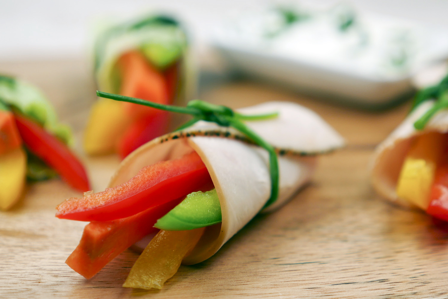Low Carb vegetable rolls with chive quark recipe